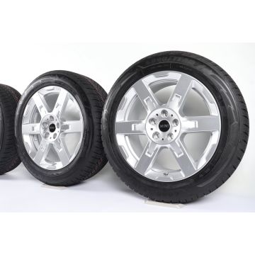 MINI Velgen met Winterbanden U25 Countryman 18 Inch Styling Asteroid Spoke 944