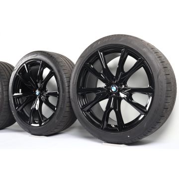 BMW Sommerkompletträder X7 G07 22 Zoll Styling 755 M V-Speiche