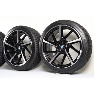 BMW Velgen met Winterbanden iX3 NA5 iX4 NA7 21 Inch Styling 1050 M Sterspaak