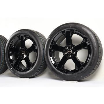 MINI Velgen met Zomerbanden U25 Countryman 19 Inch Styling JCW Runway Spoke 948