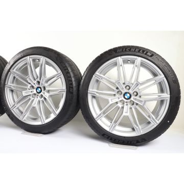 BMW Velgen met Zomerbanden M2 G87 M3 G80 G81 M4 G82 G83 19 Inch 20 Inch Styling 930 M Doppelspeiche