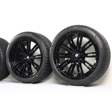 BMW Winterkompletträder M2 G87 M3 G80 G81 M4 G82 G83 19 Zoll Styling 829 M Doppelspeiche