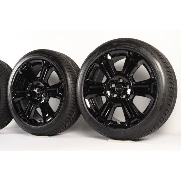 MINI Velgen met Winterbanden F60 Countryman 19 Inch Styling Turnstile Spoke 558