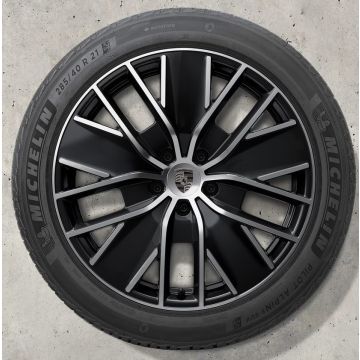 Porsche Winterkompletträder Macan H2 21 Zoll "Macan Design"