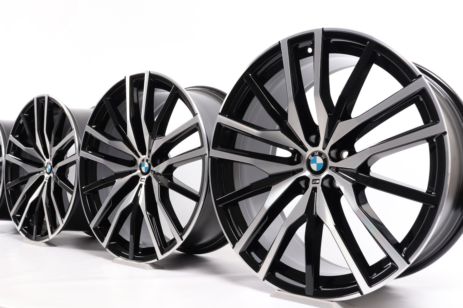 4x BMW Alufelgen X5 G05 X6 G06 22 Zoll Styling 742