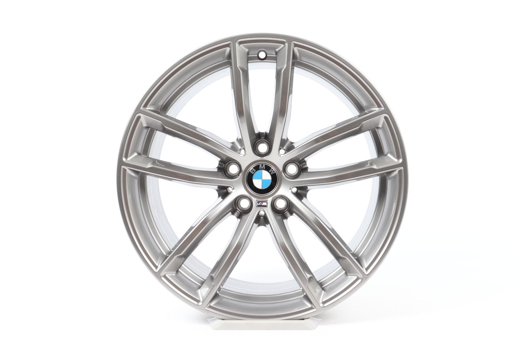 1x Vorderachse BMW Alufelge 5er G30 G31 18 Zoll Styling 662 M Doppelspeiche