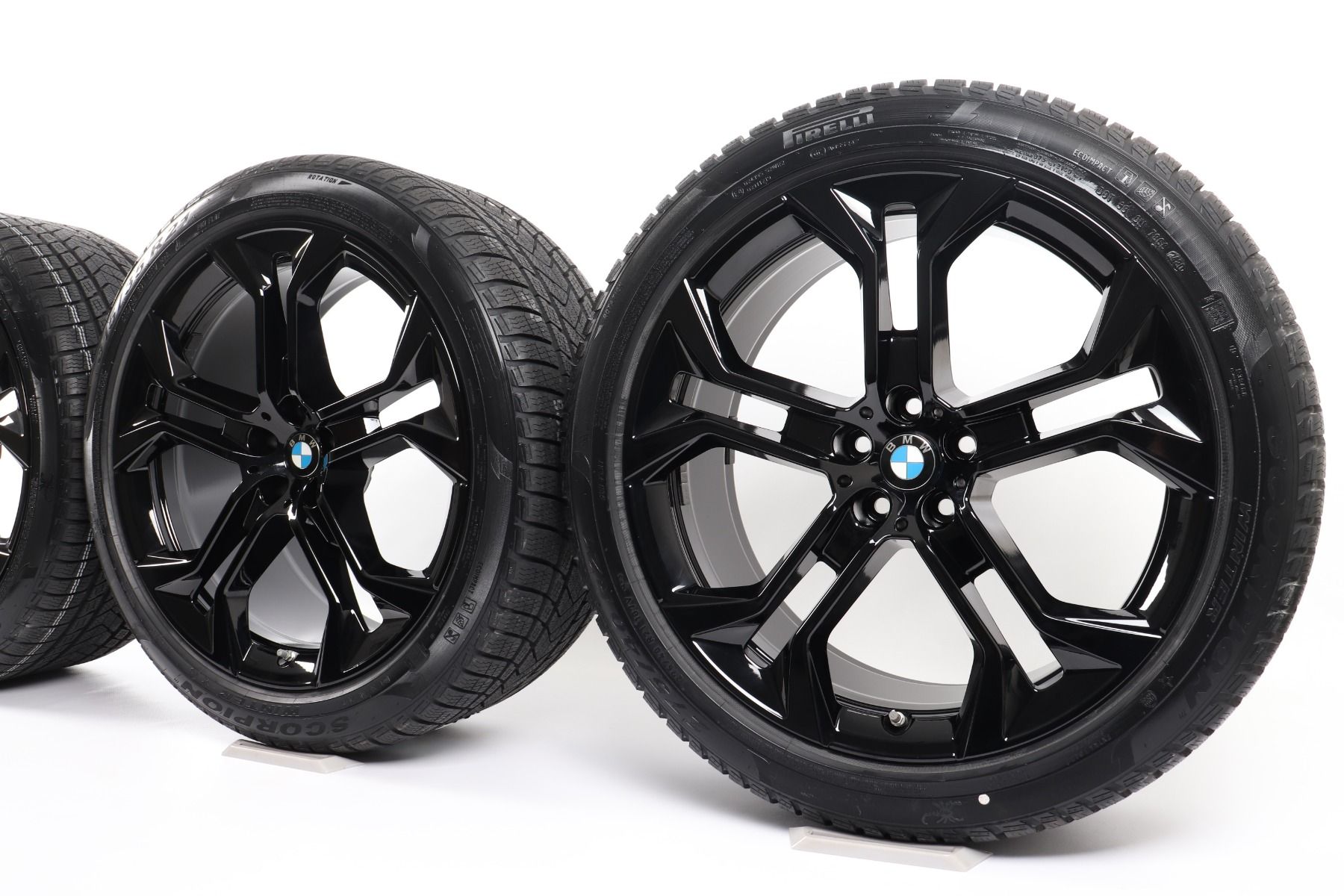 BMW Winterkompletträder X5 G05 X6 G06 21 Zoll Styling 744 Y-Speiche