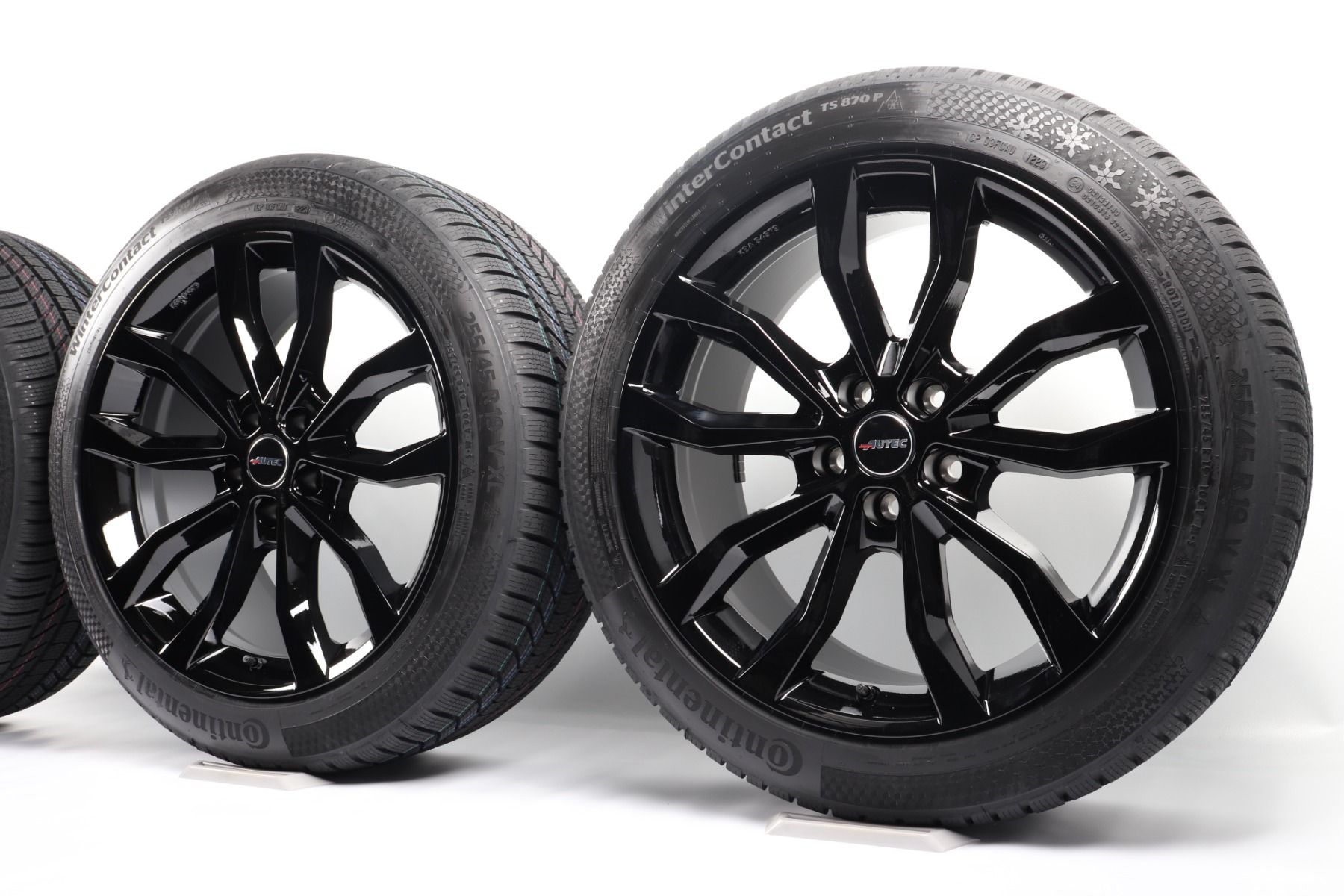 AUTEC Winterkompletträder für BMW X5 G05 X6 G06 19 Zoll Styling Uteca