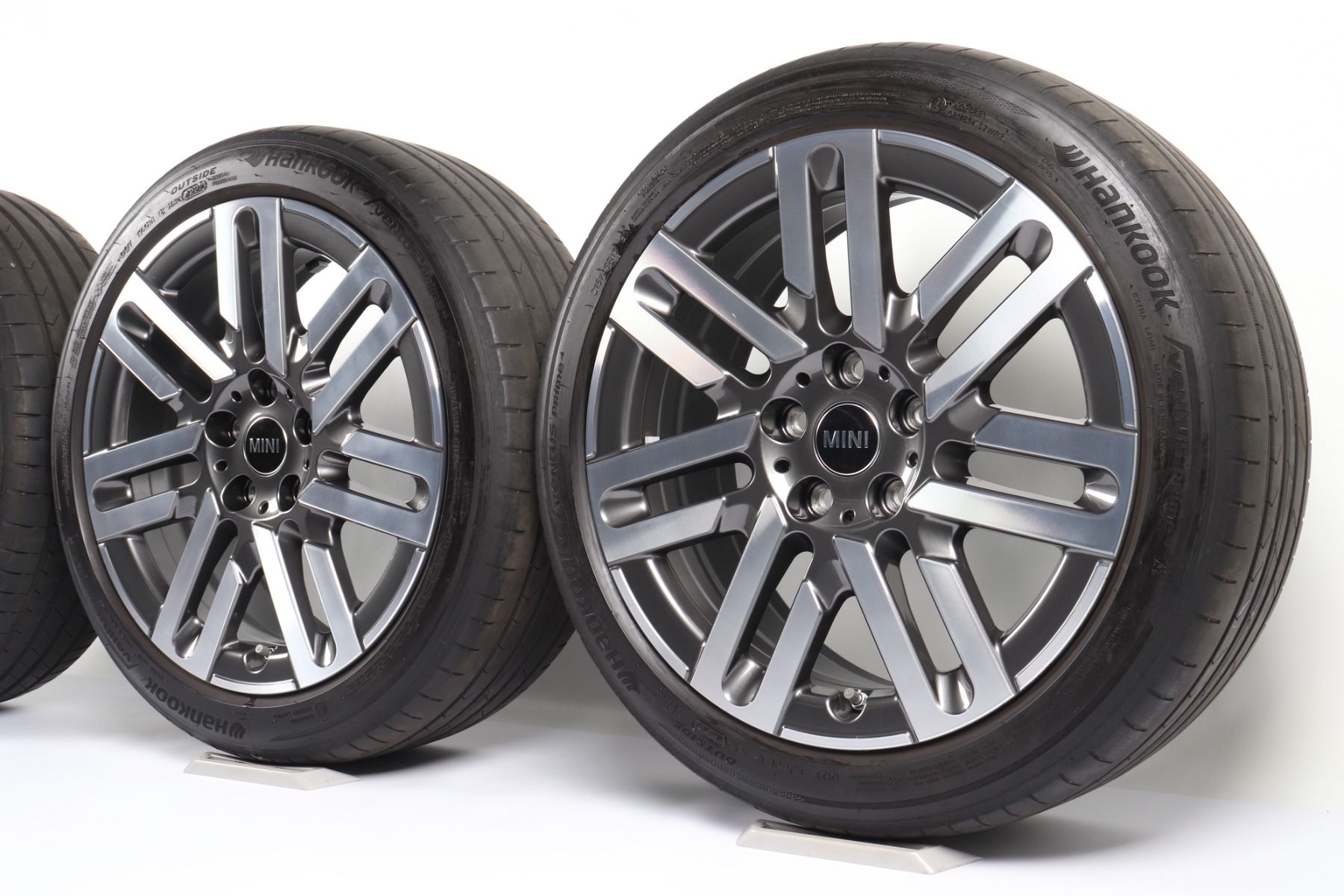 MINI Sommerkompletträder F65 F66 F67 17 Zoll Styling 965 Parallel Spoke 2-tone