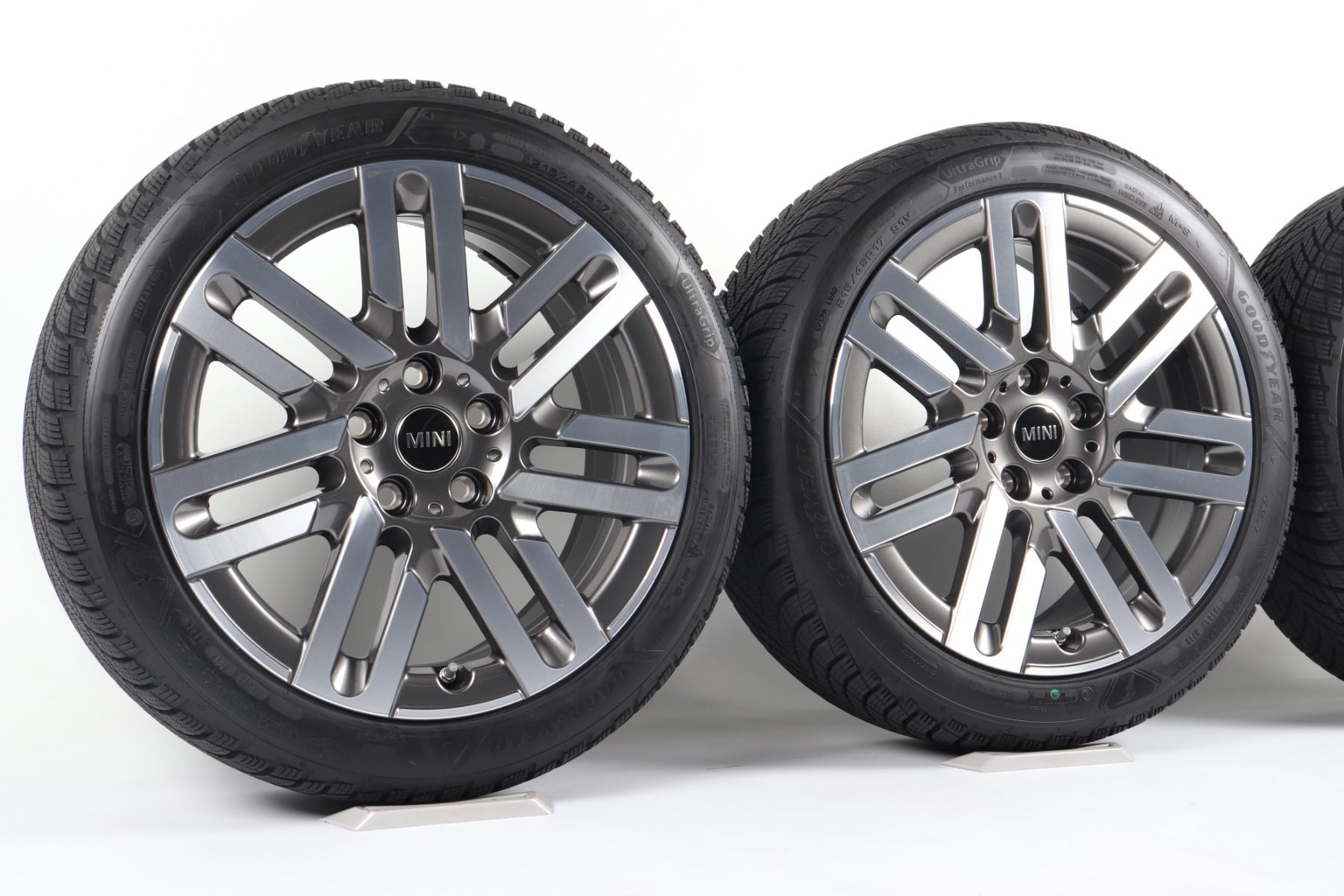 MINI Winterkompletträder F65 F66 F67 17 Zoll Styling 965 Parallel Spoke 2-tone