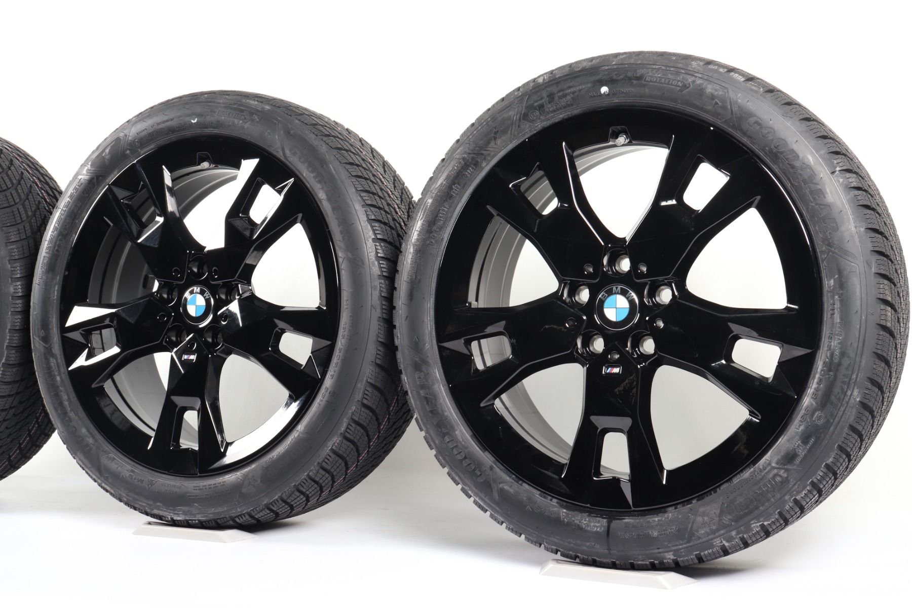 BMW Winterkompletträder 2er F74 1er F70 18 Zoll Styling 968 M