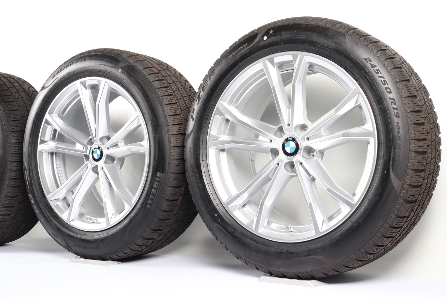 BMW Winterkompletträder 7er G70 i7 G70 X3 G45 19 Zoll Styling 903 Doppelspeiche