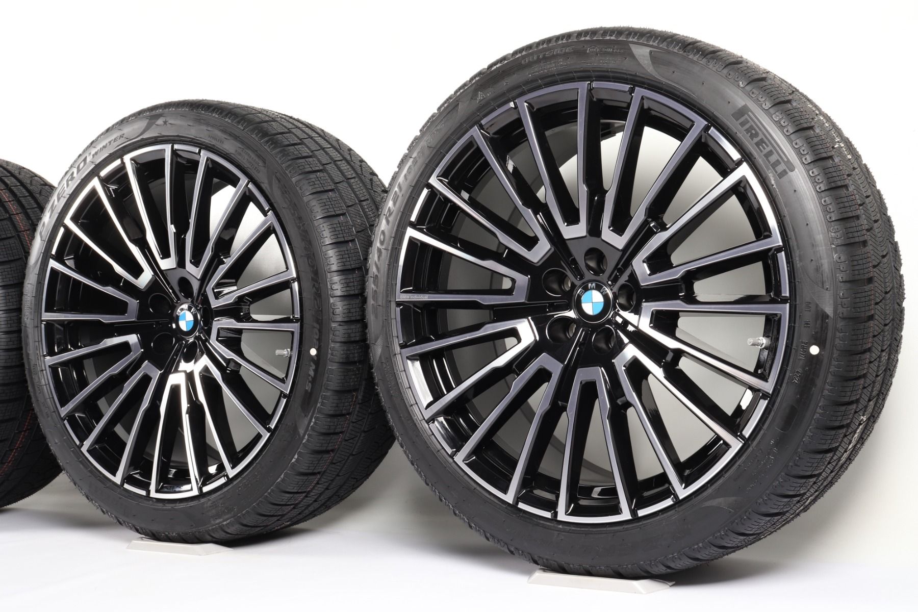 BMW Winterkompletträder 7er G70 i7 G70 21 Zoll Styling 1055i Vielspeiche