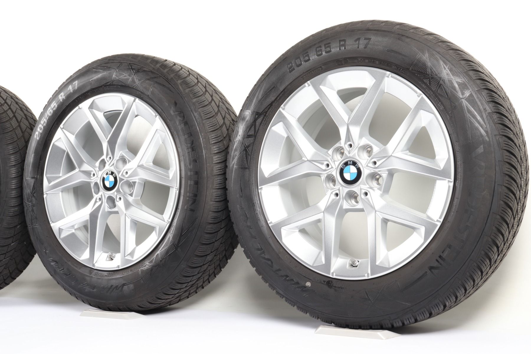BMW Winterkompletträder X1 U11 iX1 U11 X2 U10 iX2 U10 U25 17 Zoll Styling 896 Sternspeiche