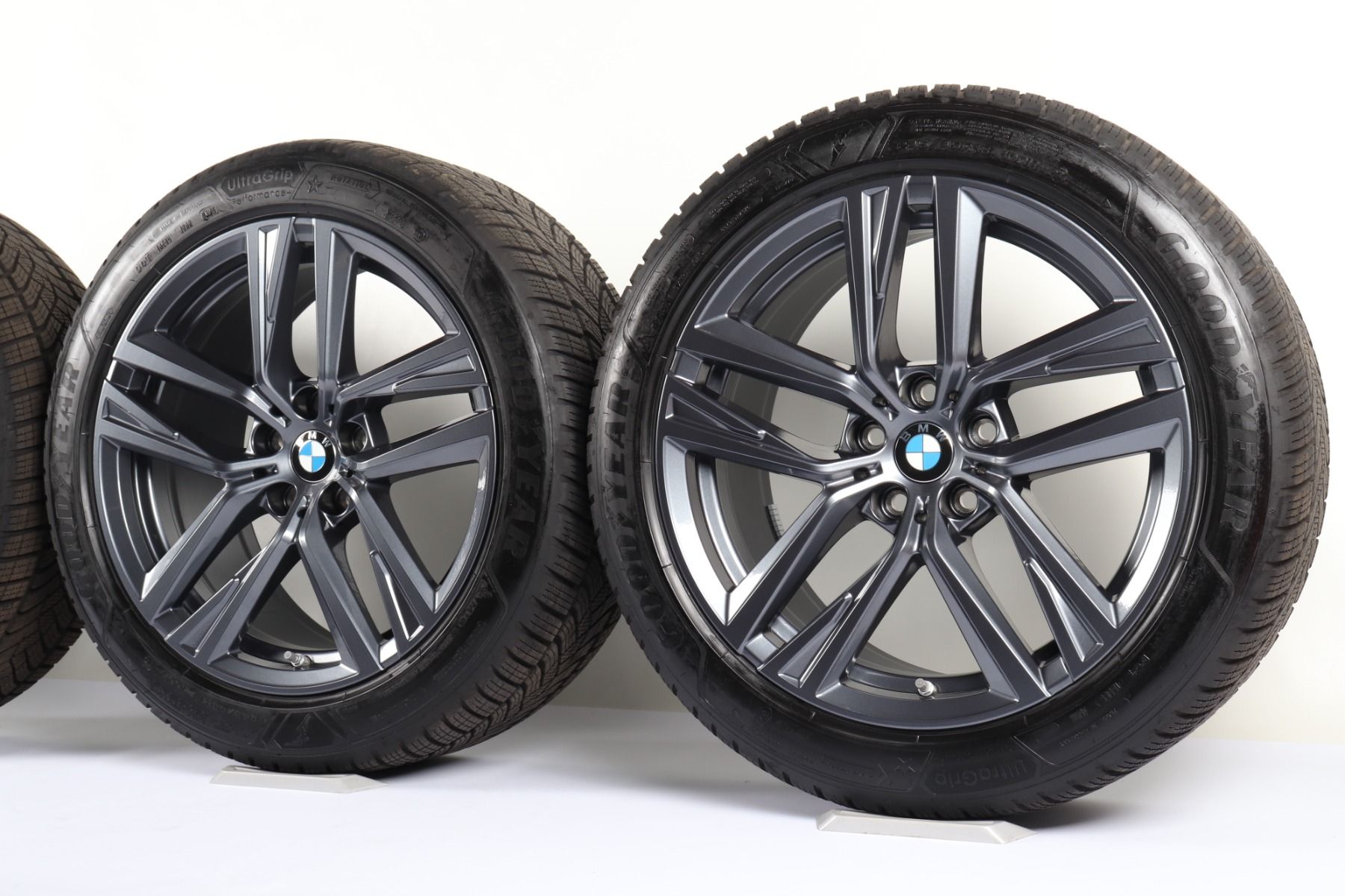 BMW Winterkompletträder 4er G26 i4 G26 18 Zoll Styling 853 Doppelspeiche