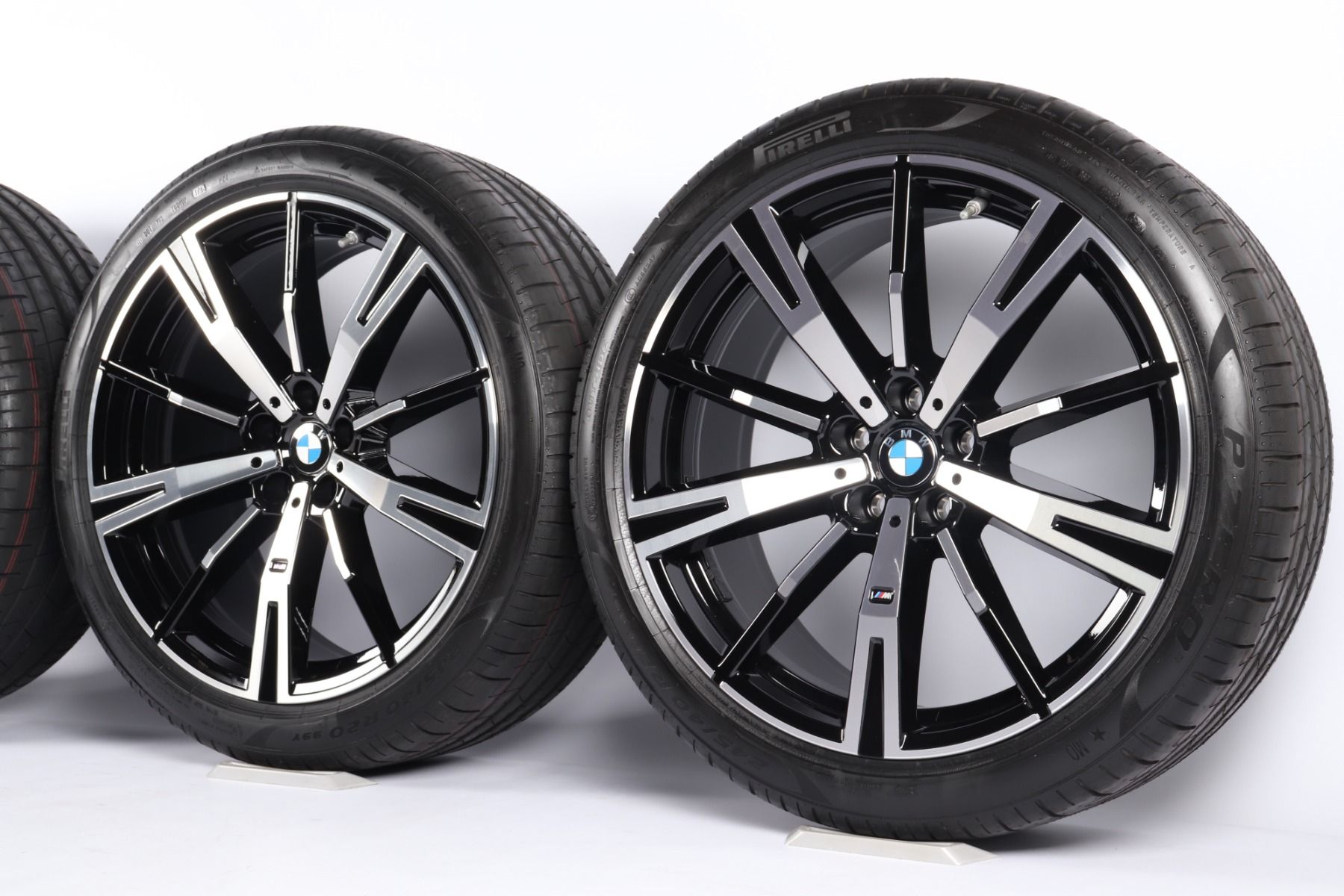 BMW Sommerkompletträder 5er G60 G61 i5 G60 G61 20 Zoll Styling 938 M Sternspeiche