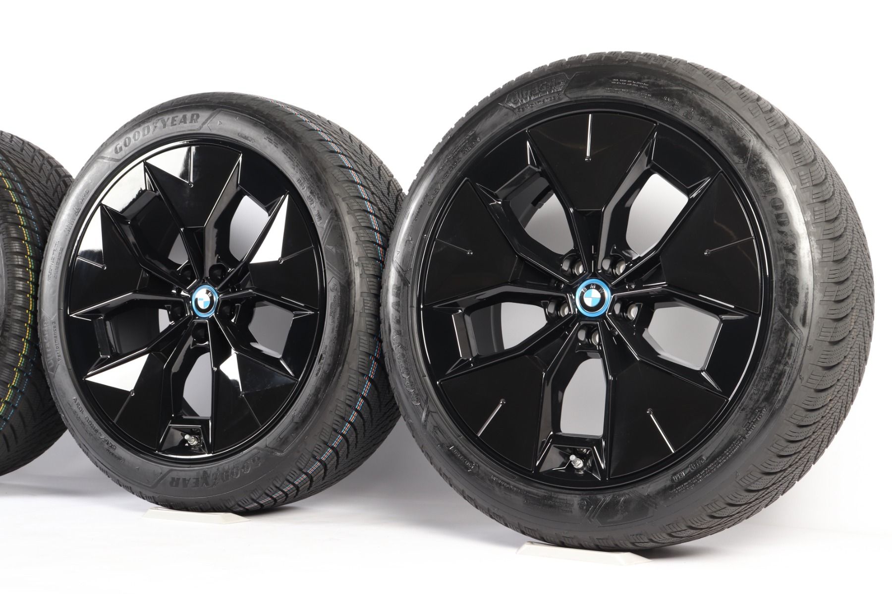 BMW Winterkompletträder iX3 G08 20 Zoll Styling 843 Aerodynamik