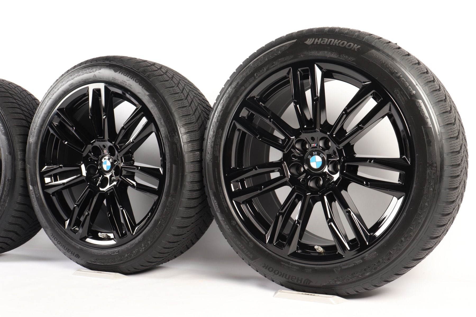 BMW Winterkompletträder 5er G60 G61 i5 G60 19 Zoll Styling 935 M Doppelspeiche
