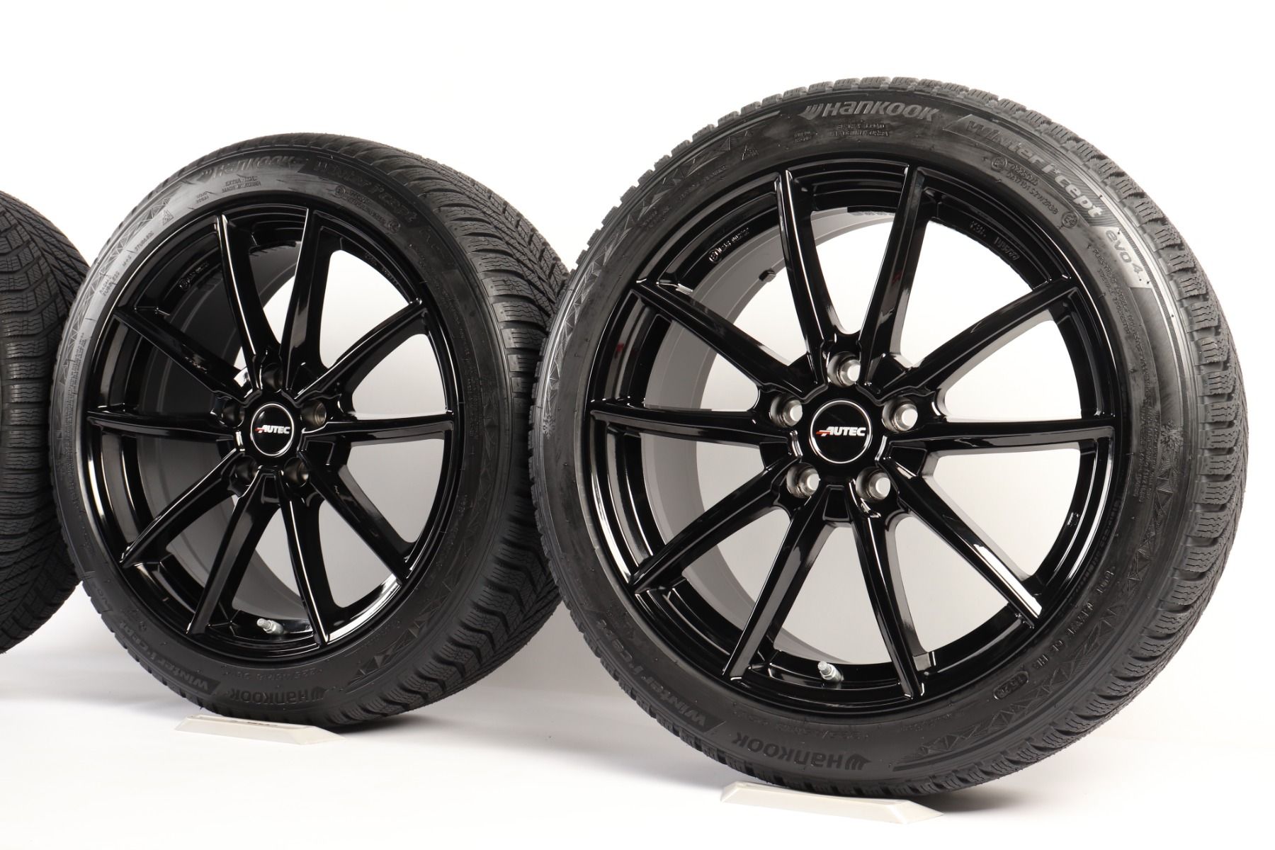AUTEC Winterkompletträder für BMW X3 G45 19 Zoll Styling Skara