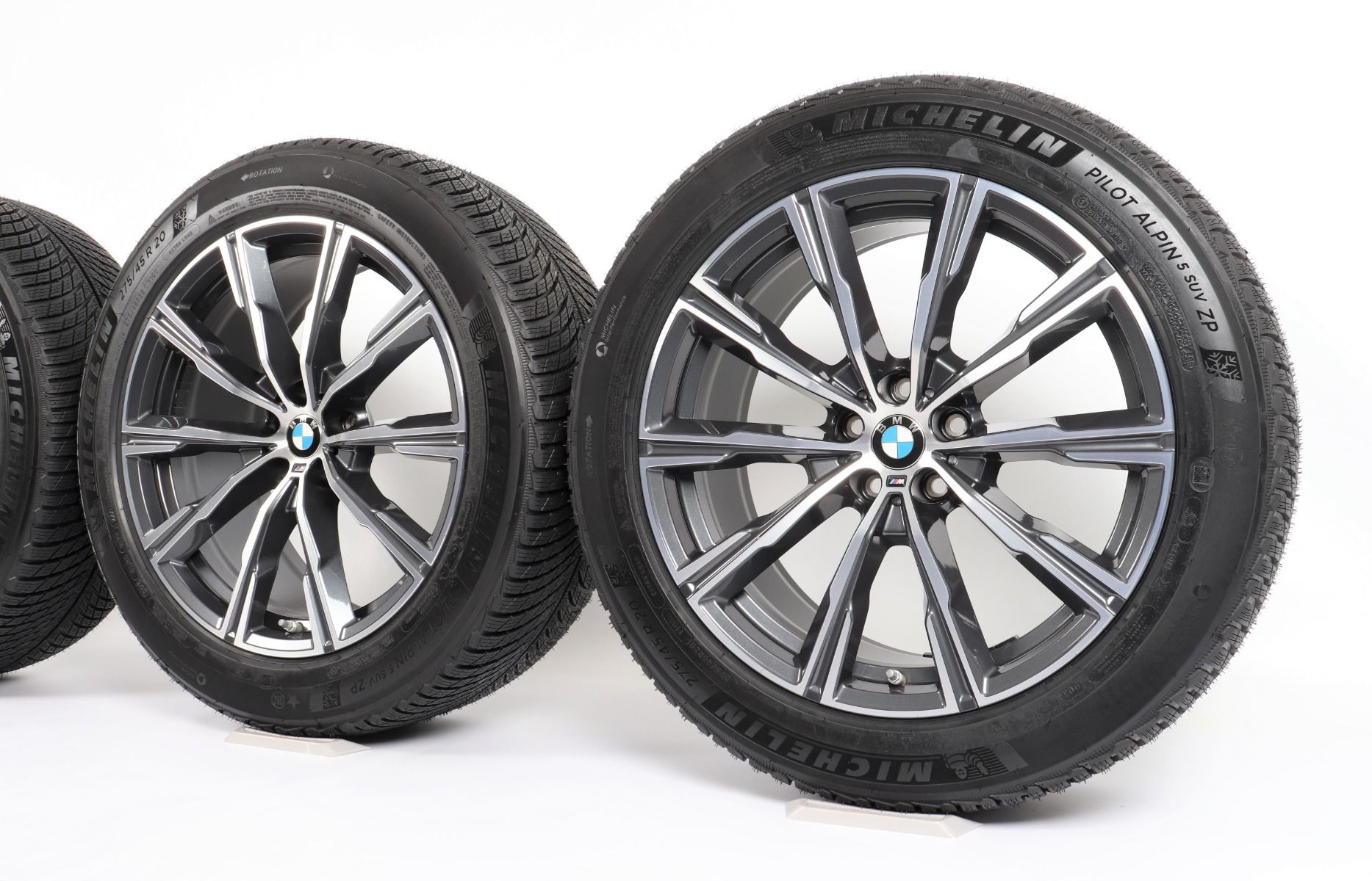 BMW Winterkompletträder X5 G05 X6 G06 20 Zoll Styling 740 M Sternspeiche