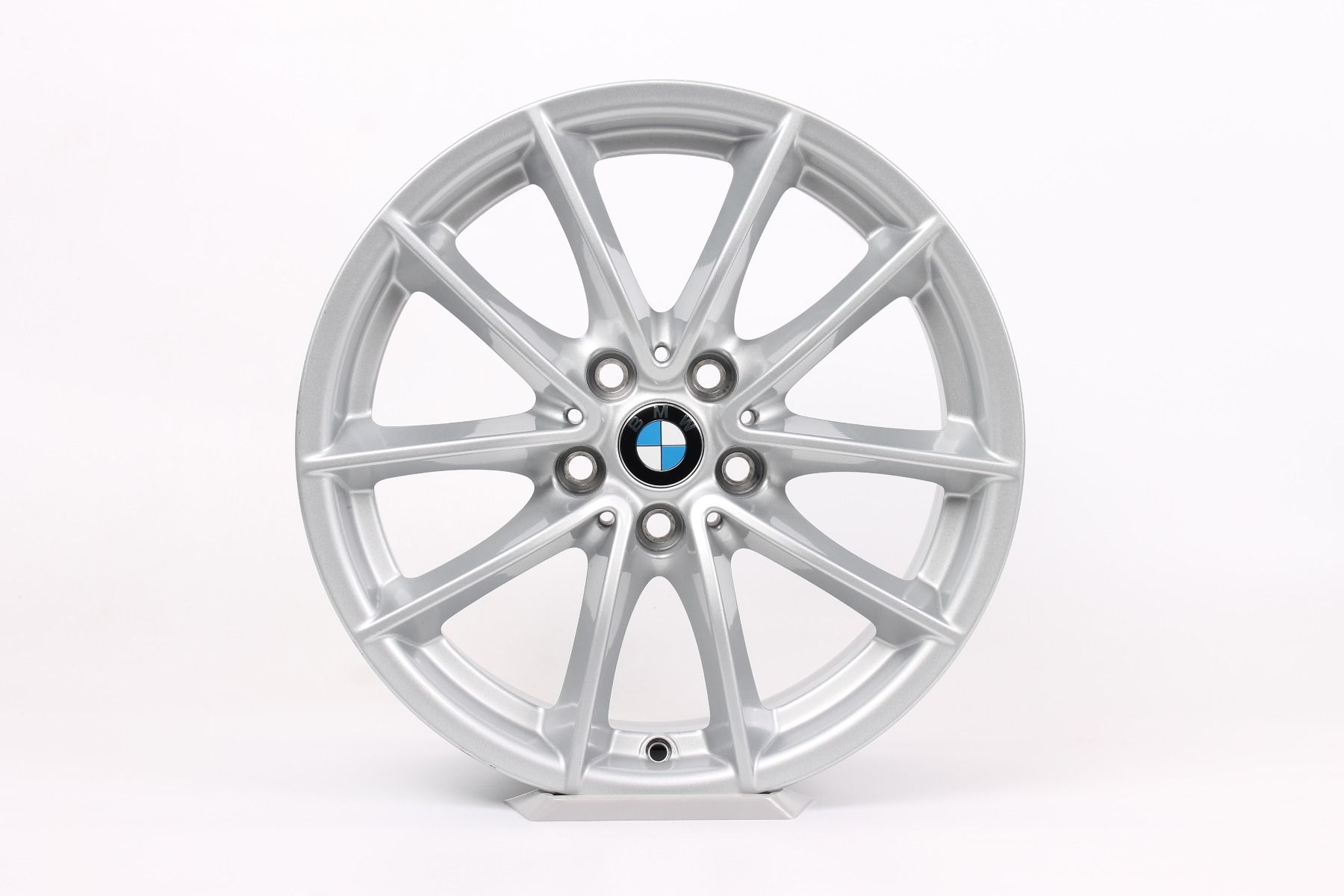 1x BMW Alufelge 5er G30 G31 6er G32 7er G11 G12 17 Zoll Styling 618 V-Speiche