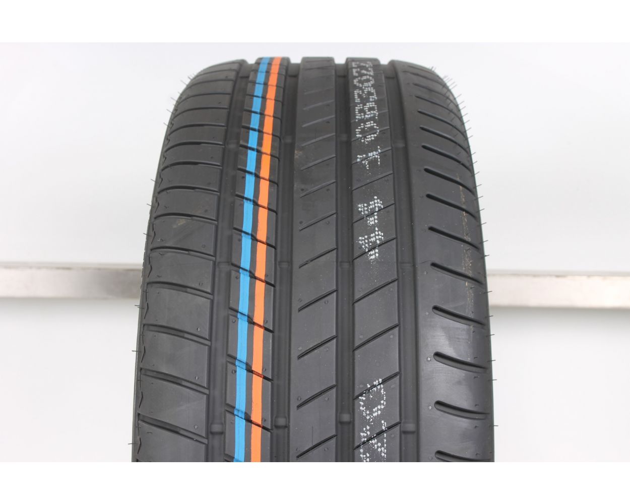 1x Bridgestone Alenza 001 Sommerreifen 275/45 R20 XL 110Y